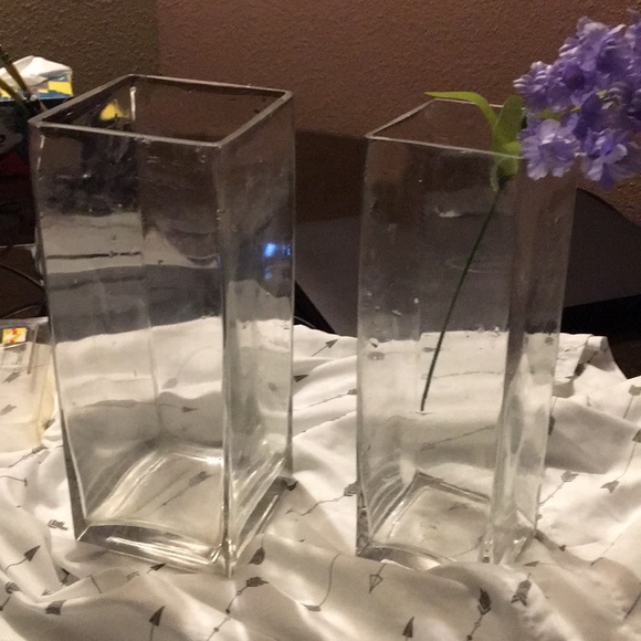 Vases - Picture 3 of 3